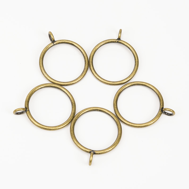 Metal cloth, accessories