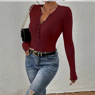�羳Ů�b����ë��ᘿ������R�d���Q��ɫ�����ٴ��L�����^ᘿ�����