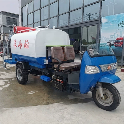 Export electric three-wheeled sprinkler truck Suvarma maşınları