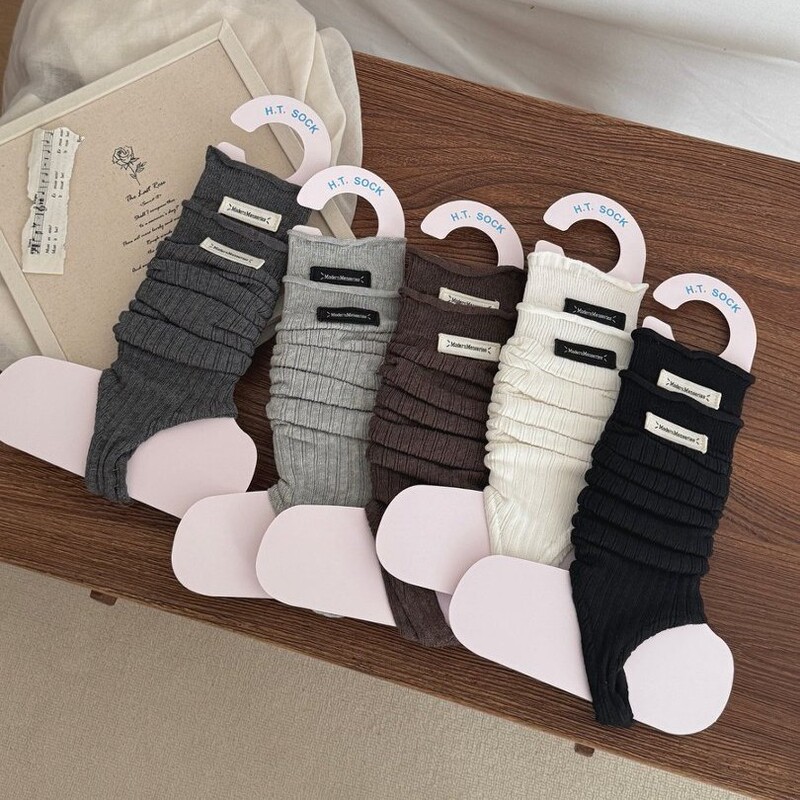 2026 Autumn/Winter New Style Women's Korean-Style Loose Pleated Solid Color Textured Versatile Mid-Calf Socks with Vertical Stripes 2026 Autumn/Winter New Style Women's Korean-Style Loose Pleated Solid Color Textured Versatile Mid-Calf Socks with Vertical Stripes