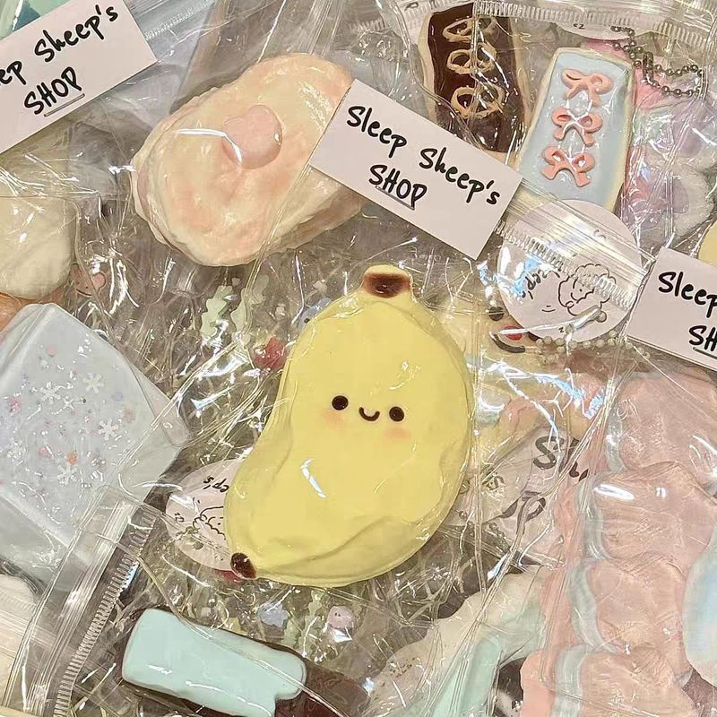 Little Chubby Banana Squishy Stress Relief Toy Realistic Food Toy Xiaohongshu Same Style High-Value Quirky Cute Blind Box Blind Bag