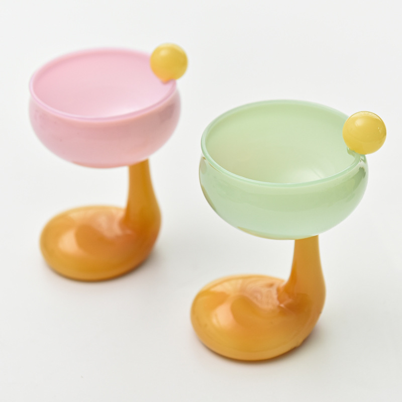 Creativo cóctel estilo ins copa de champán batido de helado copa de postre pudín vaso de helado