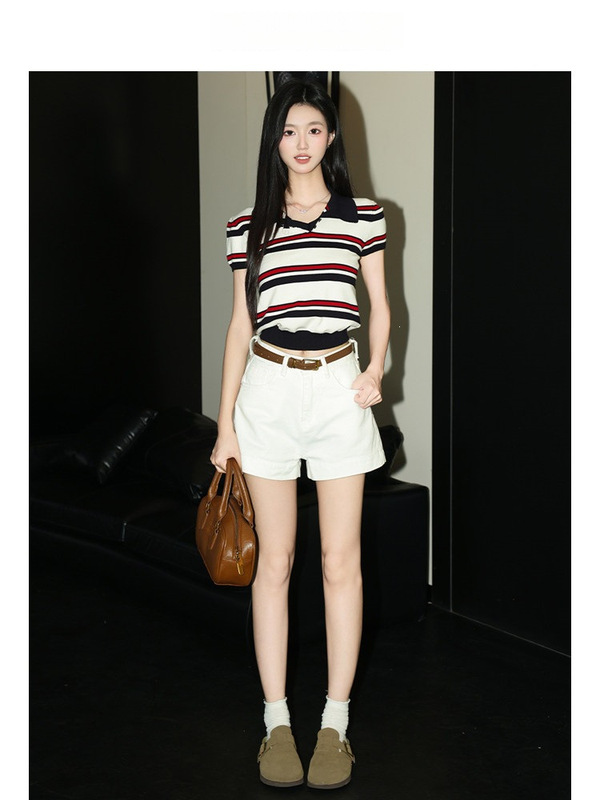 Forever21 White A-Line High-Waisted Denim Shorts for Women, New Style for Petite Figures, Straight-Cut, Slimming, American-Style, Hip-Hugging Hot Pants