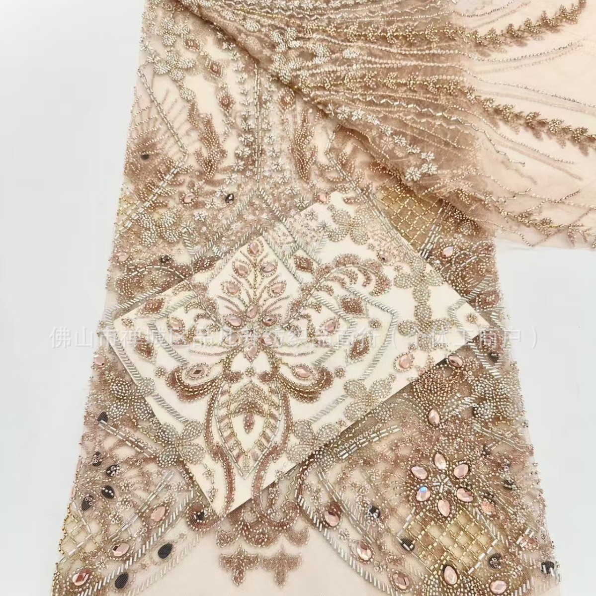 Alta sensibilidad brillante vestido de boda vestido de moda cena falda de pescado vestido tela bordada al por mayor transfronteriza