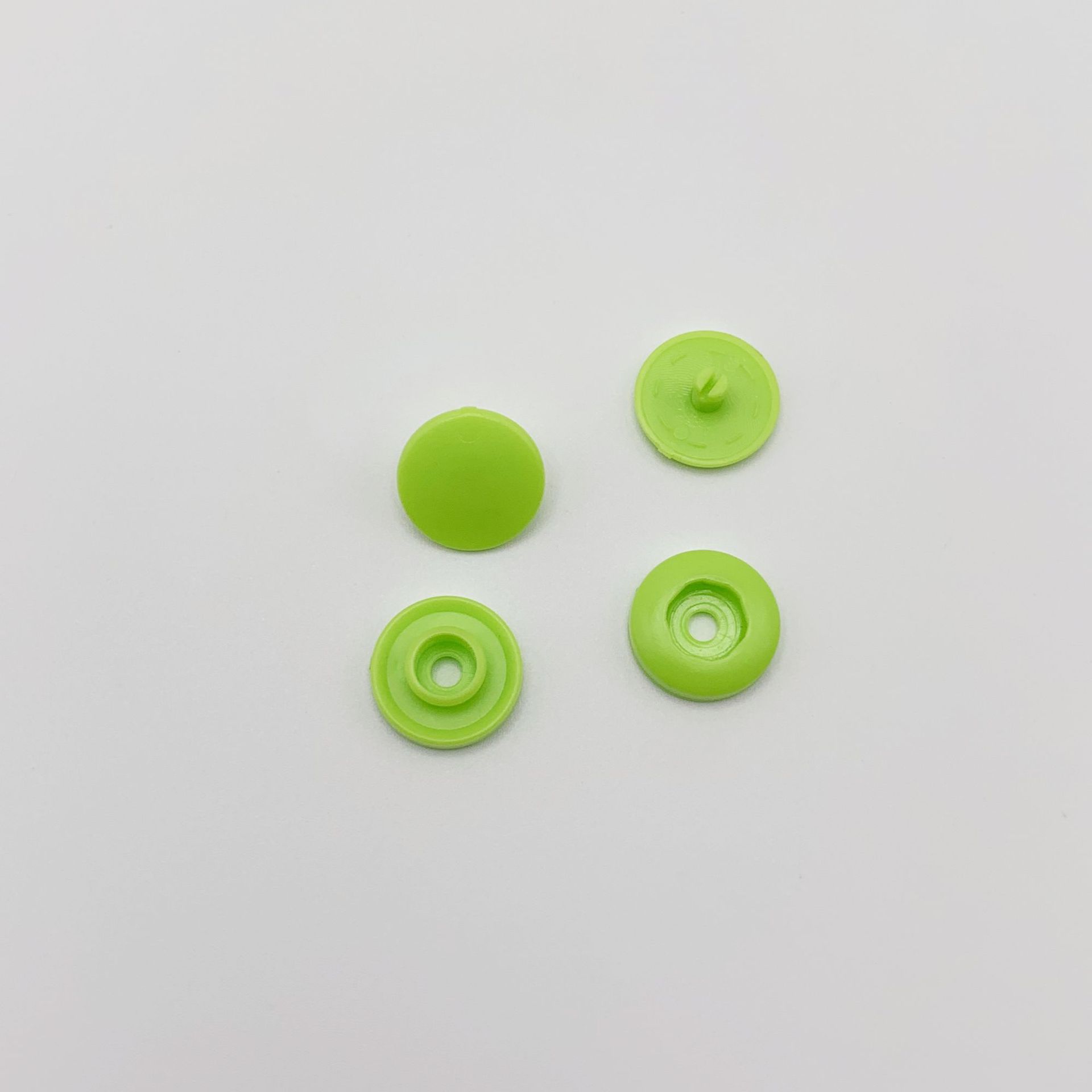 Botón de plástico de cuatro cierre de color sin herramientas botón de resina botón de mujer accesorios de botón de ropa de bebé