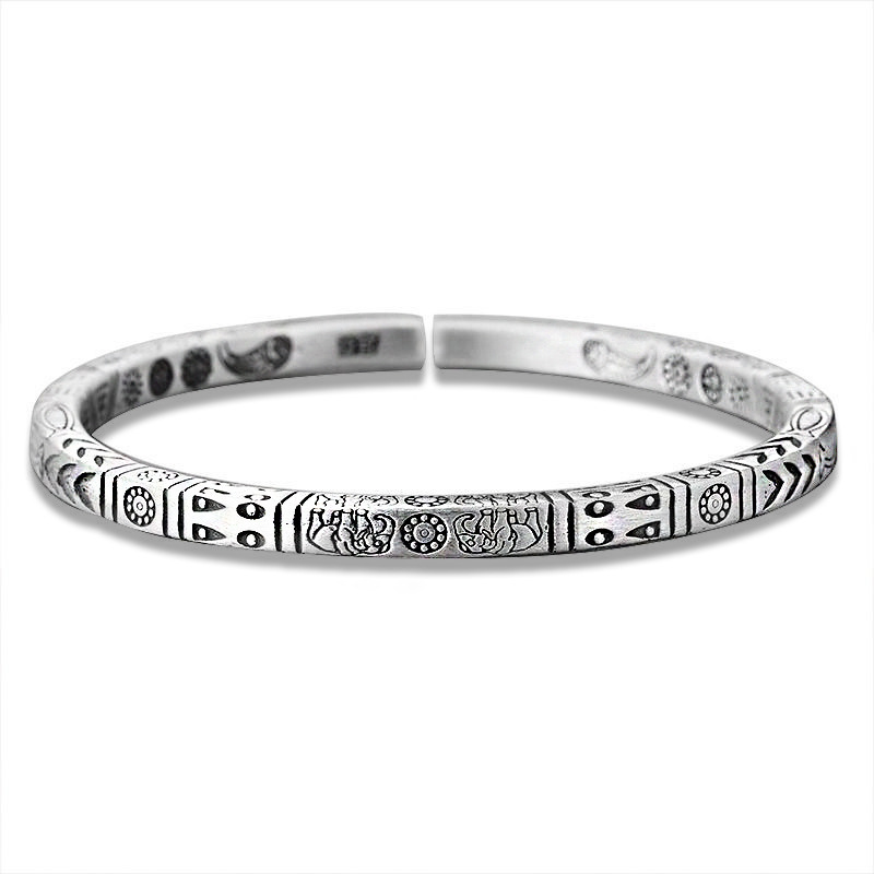Cross-border bohemio vintage Totem pulsera plateada sólida pulsera abierta diseño nicho pulsera de estilo étnico