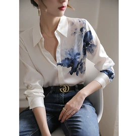 女式衬衫;毛衣;半身裙