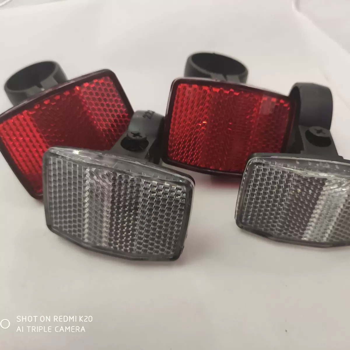 厂家直销新款山地车自行车前后警示红白反射器 警示反光片