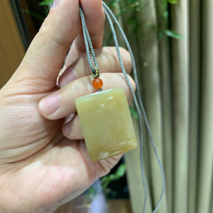 Jin Yutang Hetian Jade Sugar Jade Ping An No-incident Brand Oil, Fine Sugar Color, Yingying, Simple, Generous and Safe