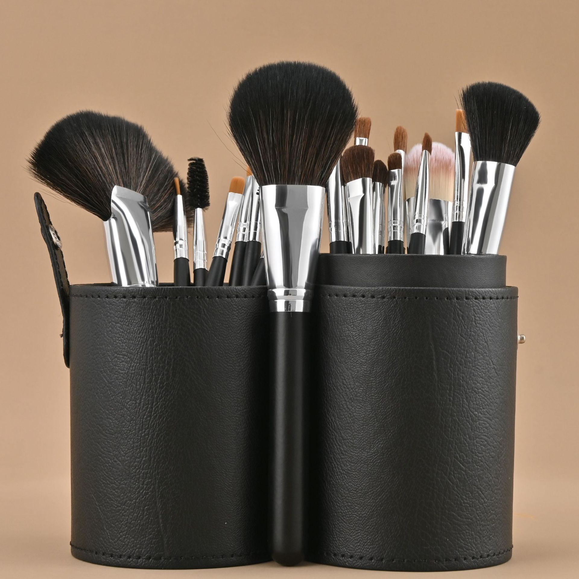 Fábrica al por mayor-blanco cremoso pinceles de maquillaje traje en forma de abanico 24 champán herramientas de maquillaje pelo sintético