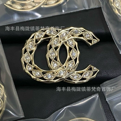 Yaxa sancaqları, 25C New Double C Brooch - correct-delivery-of-physical-style-22