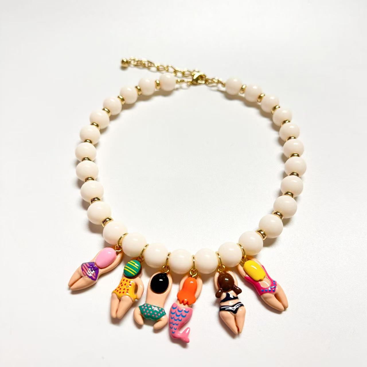 All Seasons Season Unisex Gender Cute Vacation Cartoon Character Acrylic Beaded Chain Lobster Trigger Clasp Closure Beaded Necklaces Wholesale