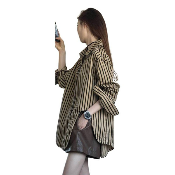 Autumn demi-season shirt