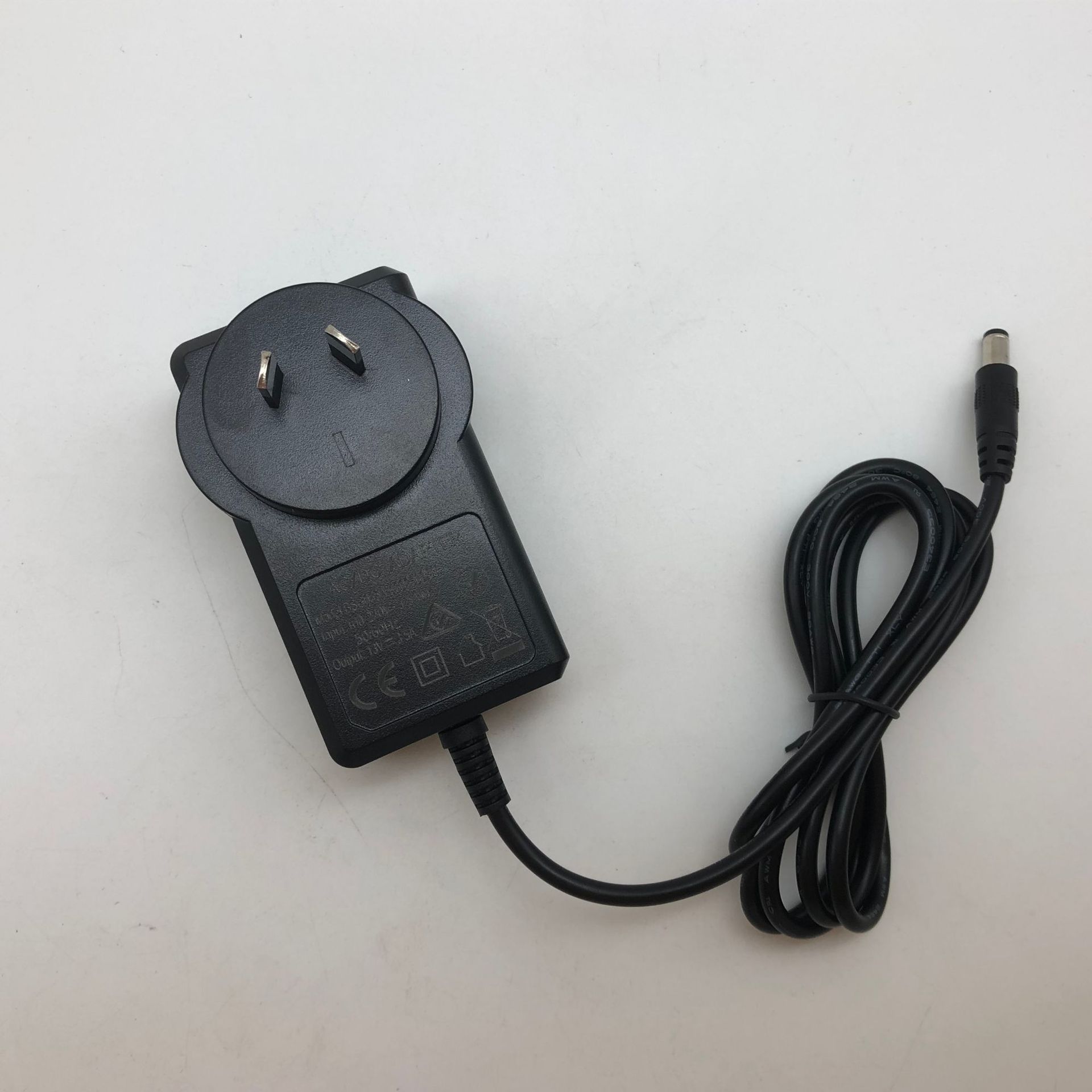 19V3A澳规RCM SAA 显示器电源适配器 音响电源19V3000mA 57W