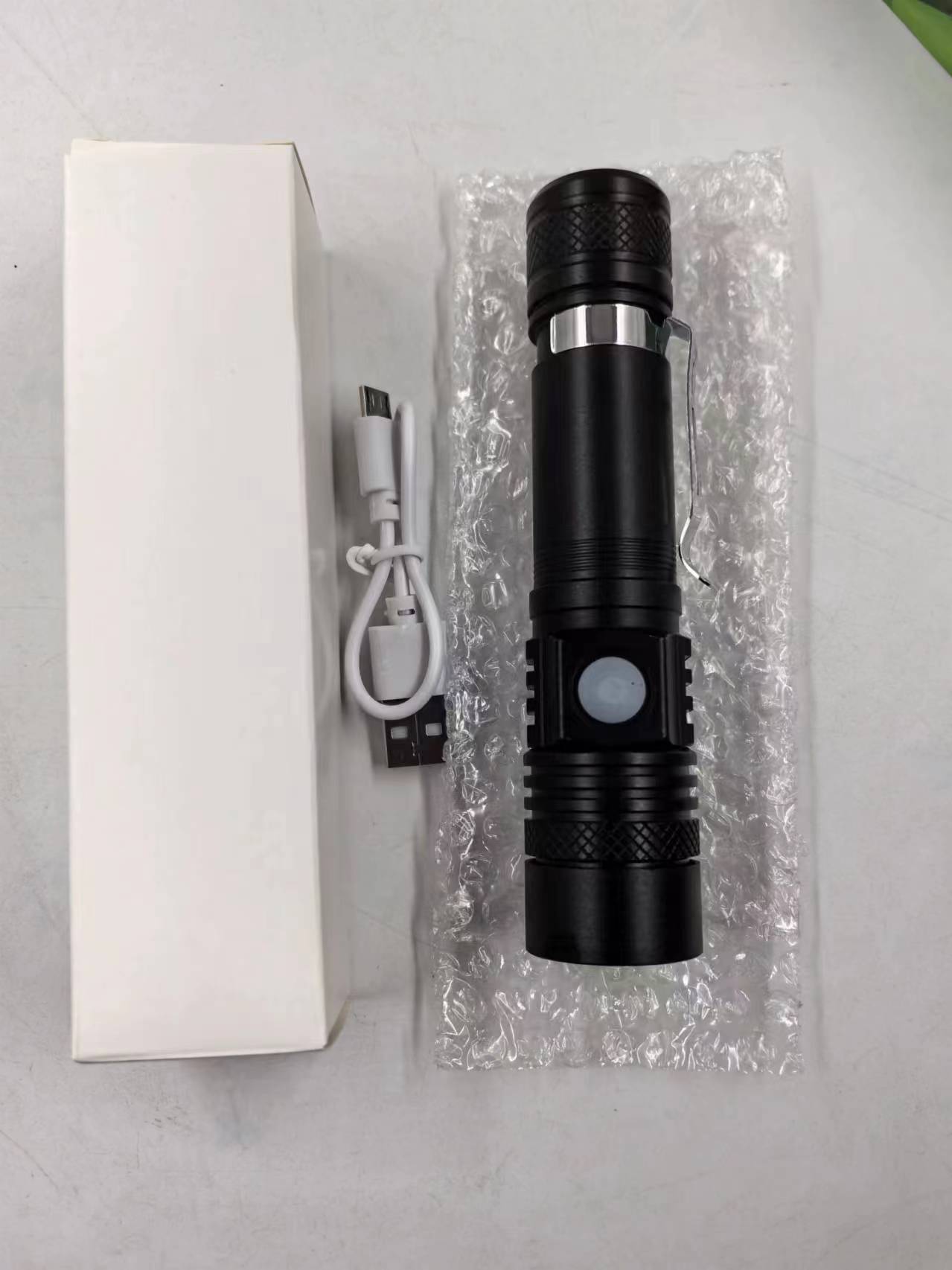 Amazon nuevo T6 recargable USB al aire libre todos los días para llevar zoom telescópico LED luz fuerte linterna de larga distancia