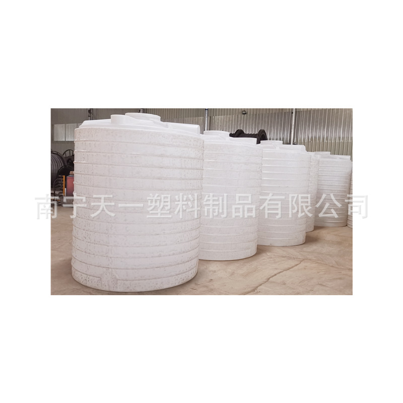 钦州5吨塑料储罐,10吨PE储罐,15吨塑料水塔,20吨塑料水箱厂家