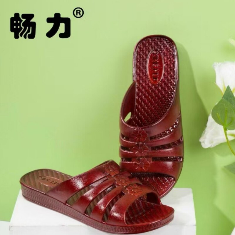 Factory wholesale middle-aged oil slippers mother grandmother mother-in-law non-slip bathroom go out Joker leisure slippers women