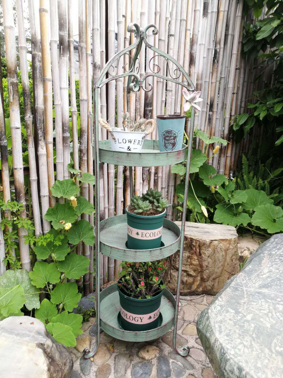 9023339413_660206108