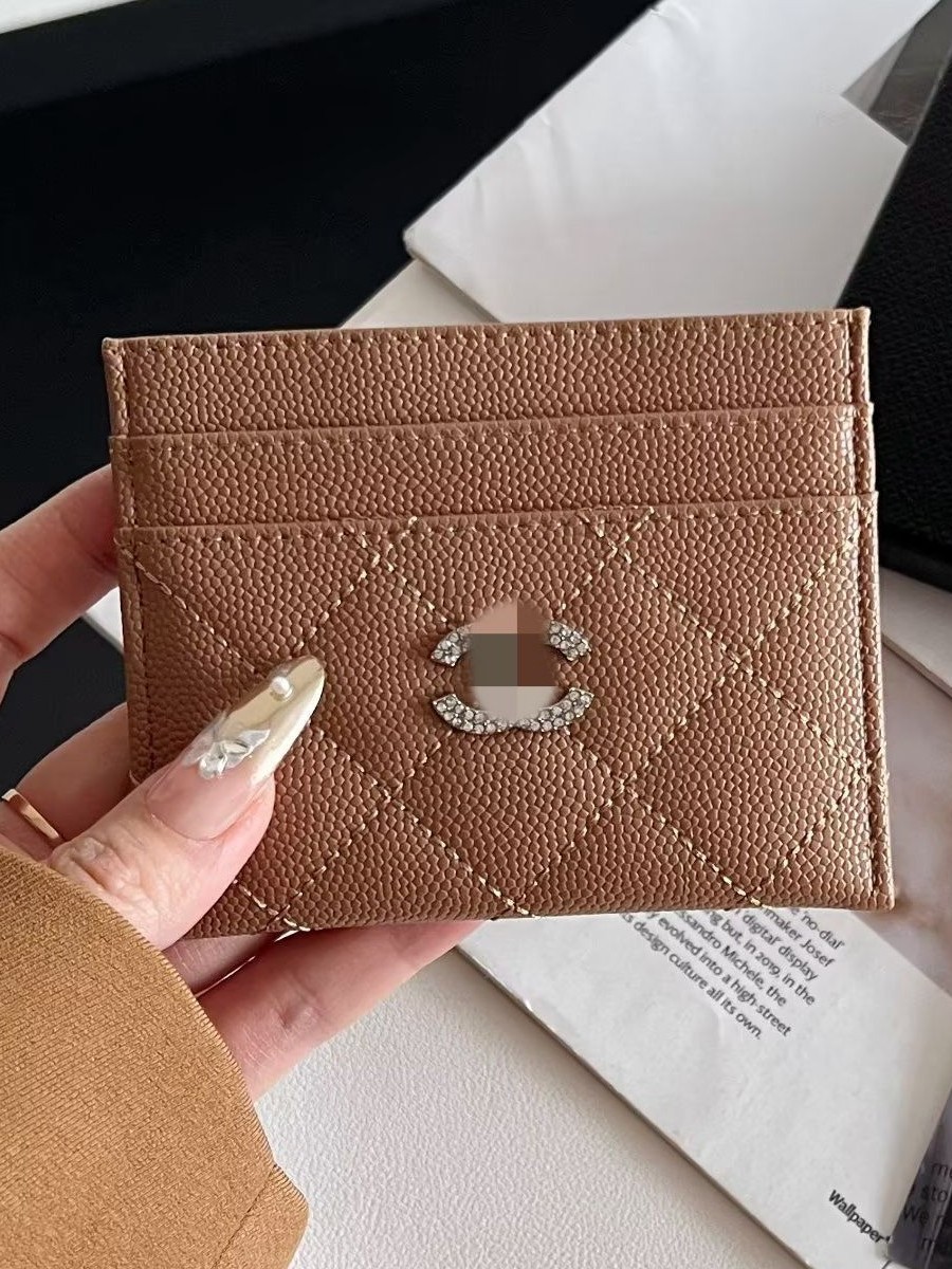 トレンディなブランドの高級カーラインカードホルダー、運転免許証、高級レザー、マルチデジタルトレンディなブランドヤングツリーフレグランススタイルダイヤモンドラベル