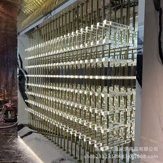 跨境轻奢不锈钢恒温酒柜亚克力家用客厅金属商用别墅酒柜高端定制