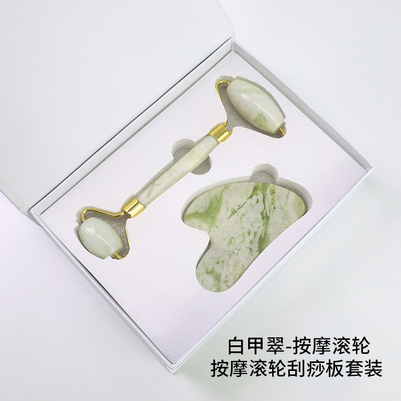 Tabla de gua sha de jade en stock, tabla de gua sha de nefrita en forma de corazón para belleza facial, masajeador con rodillo para uso en todo el cuerpo.