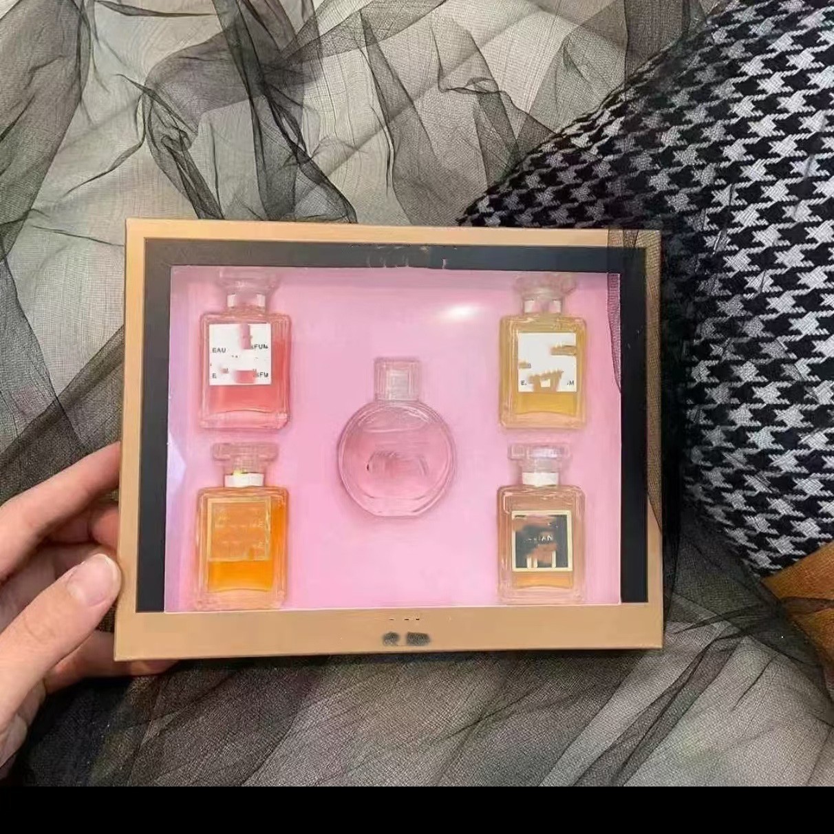 外贸跨境越南香水香奶奶Q版五件套礼盒小香彩妆小样越南大牌批发