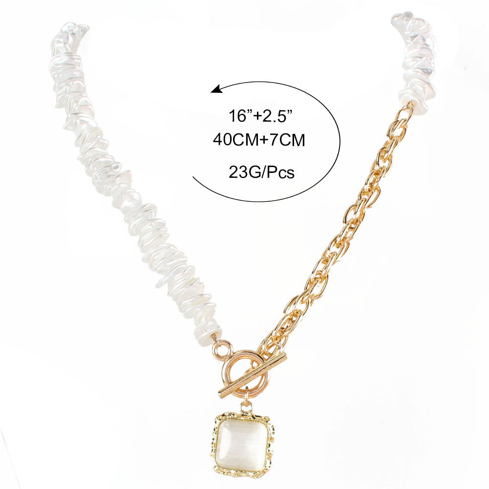 Retro Shaped Pearl Necklace Geometric Square Pendant Necklace Wholesale Nihaojewelry display picture 1