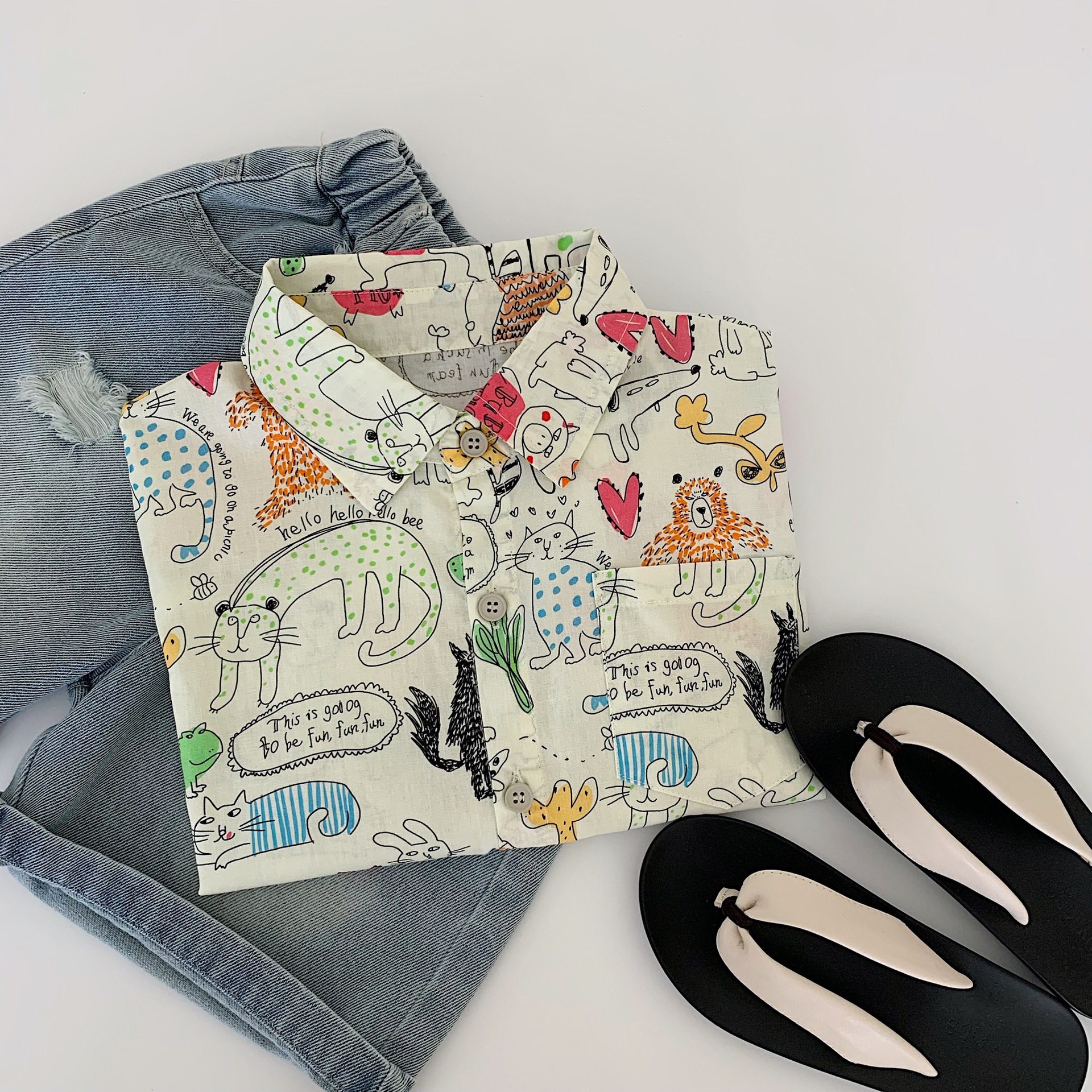 Mai Bao camisa de manga corta para niños 2025 nuevo estilo de verano de dibujos animados para niños y niñas, ropa de verano de moda para niños