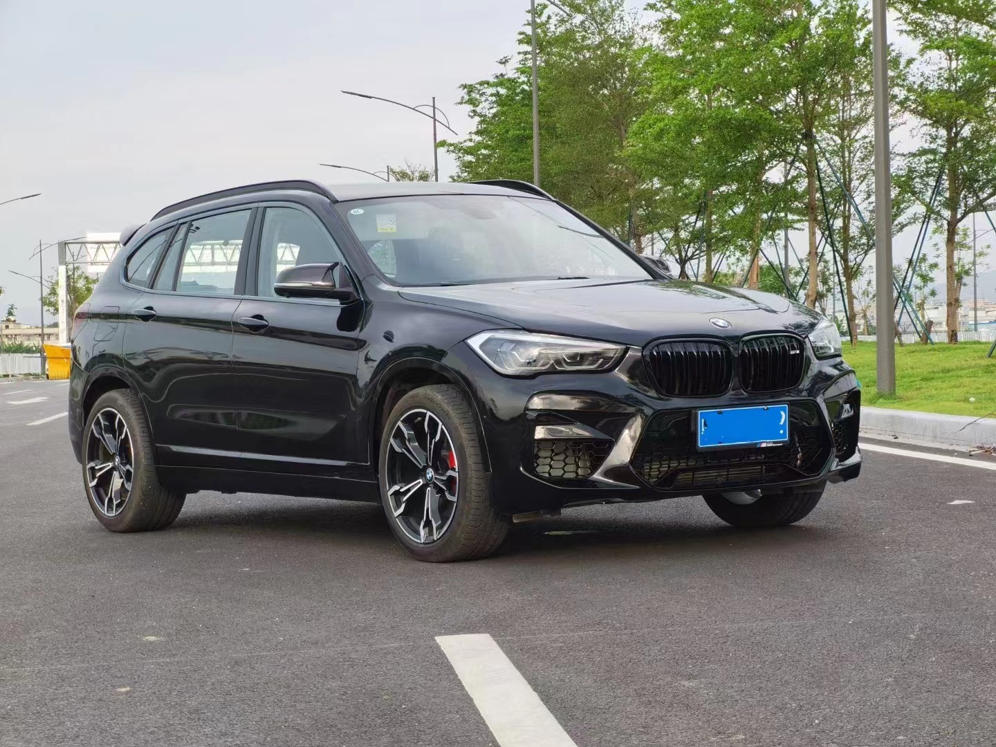 Bmw X1 Front Bumper Surround Kit m Sports Style Modified Abs Large Surround Front Bumper Grille Assembly