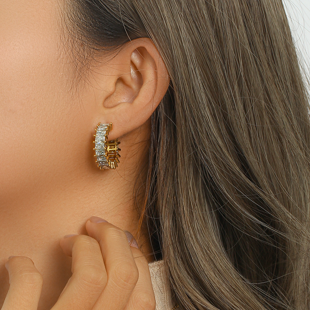 Banquet Occasion 304 Stainless Steel Material PVD Coated Real Gold Plated 18K Gold C Shape 304 Stainless Steel Luxurious Waterproof Non Tarnish Earrings