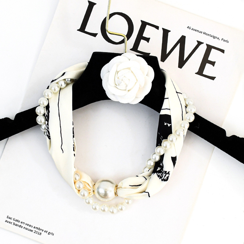 Nueva versión coreana de nicho de alto nivel de perlas hebilla de succión collar de perlas bufandas de seda versátil bufandas de seda