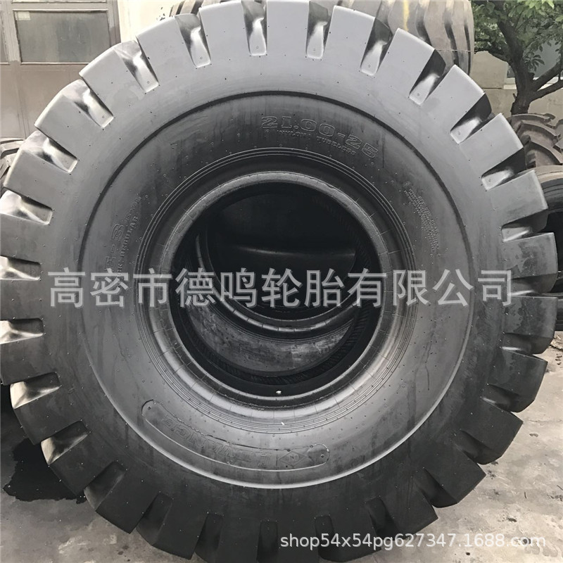 Neumático de ingeniería 2100-25 de neumático de bulldozer de camión volquete 21.00-25