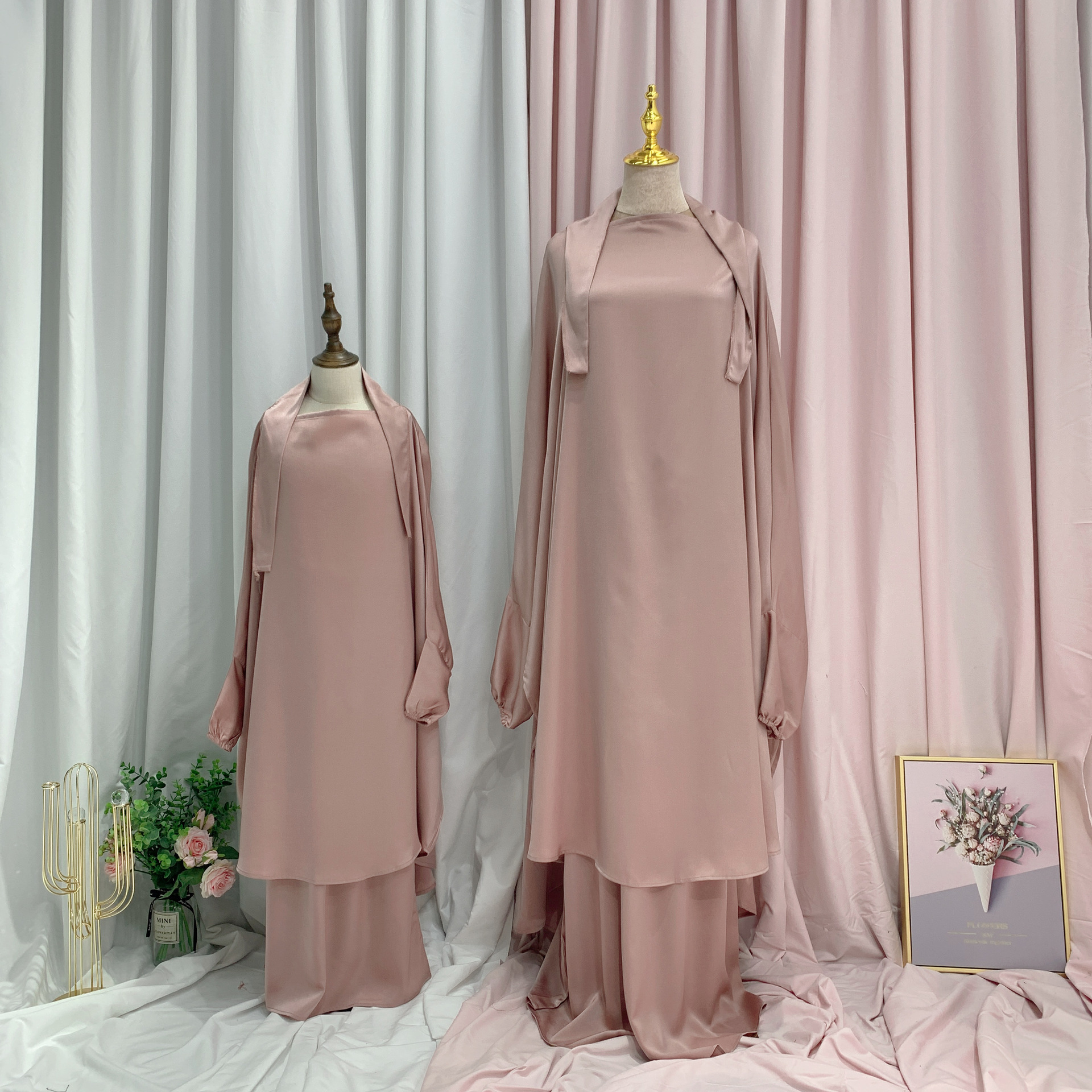 Vestidos familiares a juego de color sólido con dobladillo amplio Loriya 2022 LR485-LR486