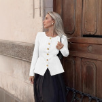 跨境女装欧美秋季新款优雅女圆领长袖针织开衫金属纽扣设计纯色