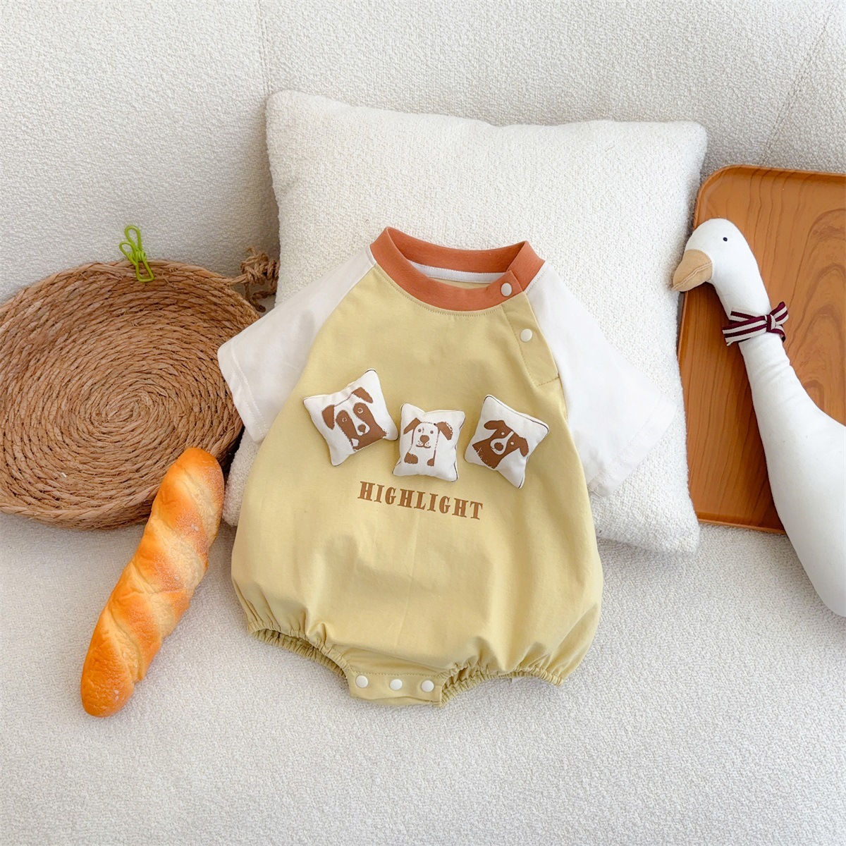 2025 verano nuevo estilo coreano ins bebé mono ligero y lindo estilo occidental muñeca tridimensional abrigo de manga corta 1