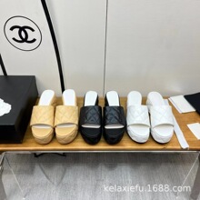 ߶2024ļСLƤɸЬ⴩һ¶ֺߛŮ