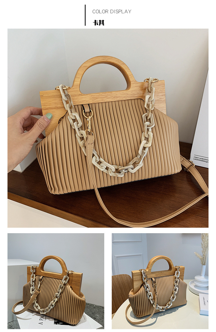 Autumn And Winter New Wooden Handle Fashion Chain Fold Striped Shoulder Simple Messenger Bag display picture 42