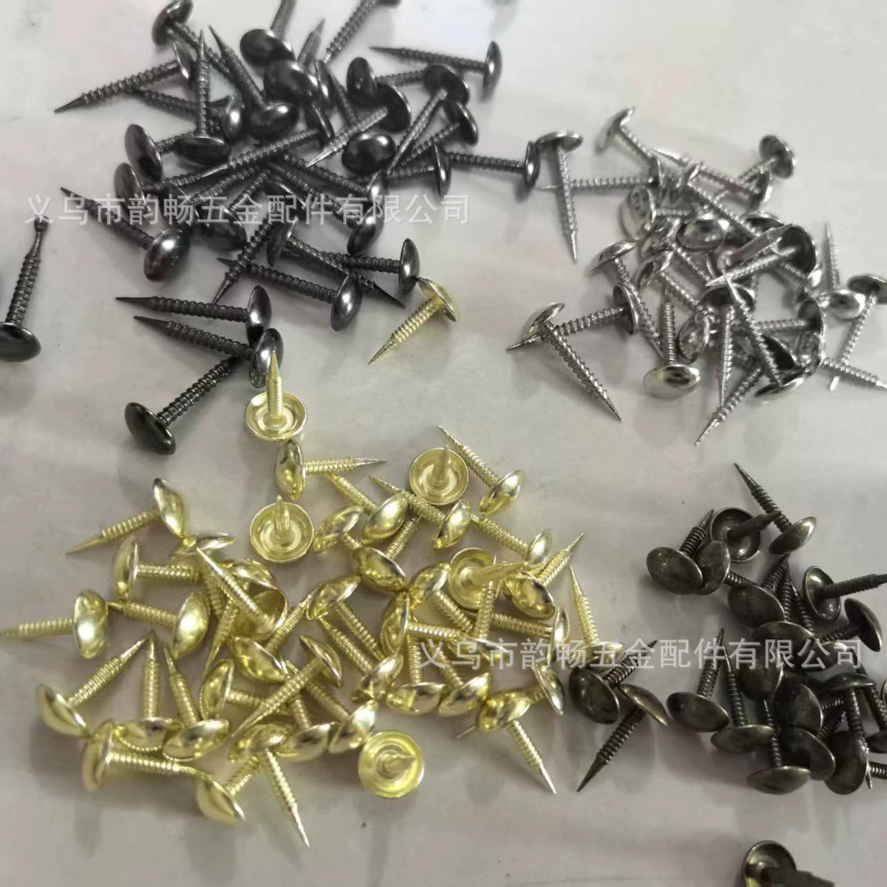 Резьбовой пузырьковый гвоздь Gloom Диван Ноготь Деревянная коробка Мебель Бронзовый старый пузырьковый гвоздь Античный плоский гвоздь