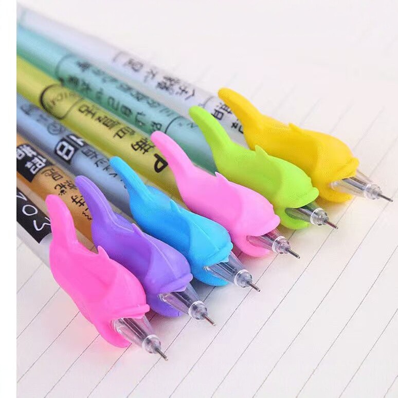 儿童握笔矫正器小鱼造型硅胶笔套学生写字姿势纠正器铅笔中性笔通