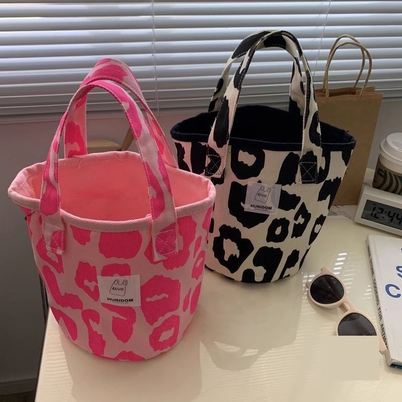 厂家供应小水桶型托特帆布包简约百搭文艺小容量单肩手提便当餐盒