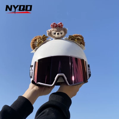 White pink curly bear Motosiklet dəbilqələri - brown-curly-haired-bear-ears-ears-only