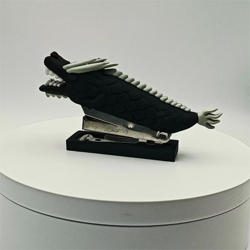 회색