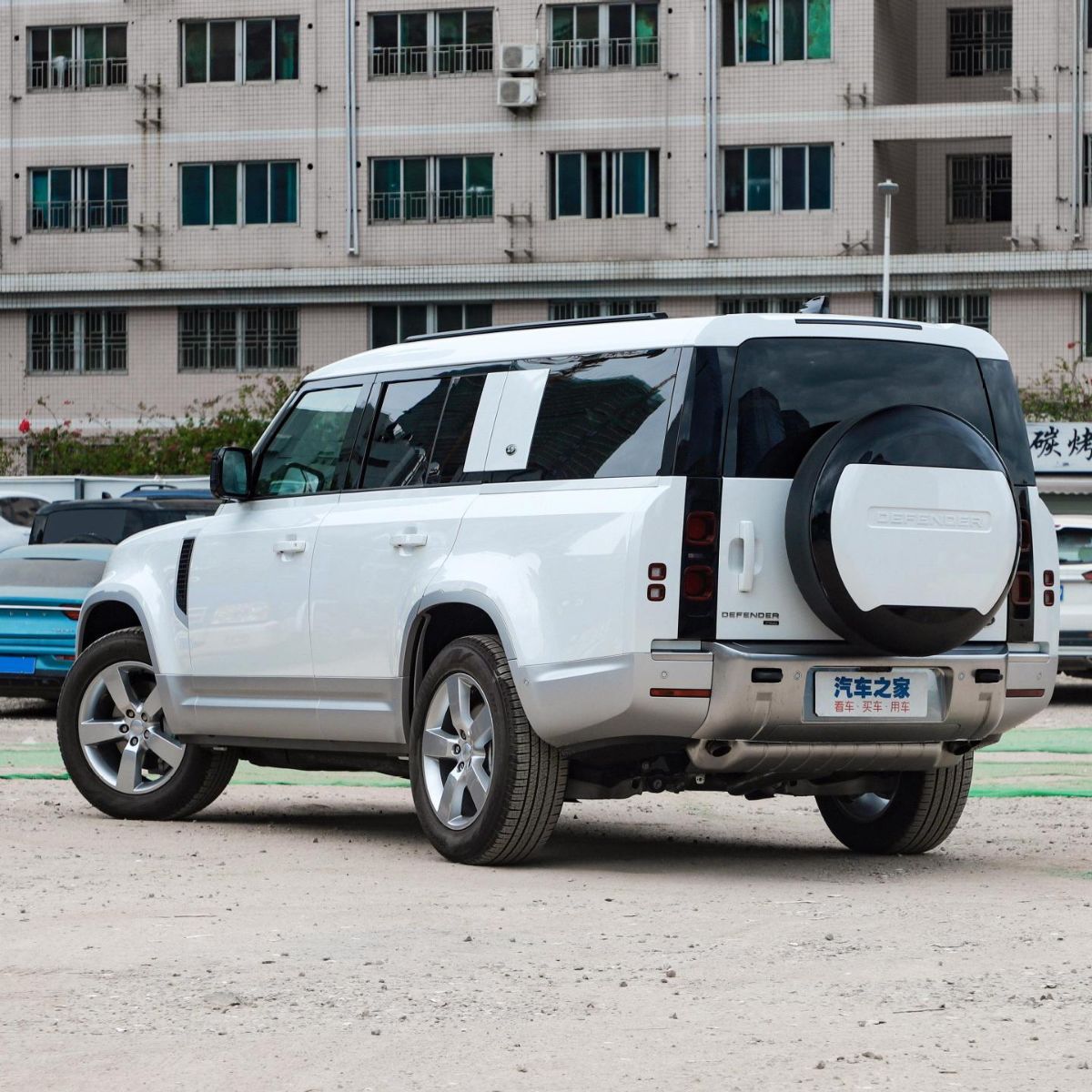 Adecuado para Land Rover Defender Defender 2023 hasta el presente 130 guardabarros de neumáticos de coche ventas transfronterizas exportación.