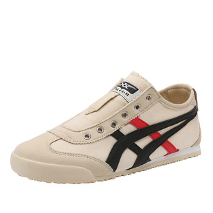 ����ֱ�����ڣ�ϻ���ŮЬ�\�ӷ���Ь����һ�_�����e��ɫ��H��Ь