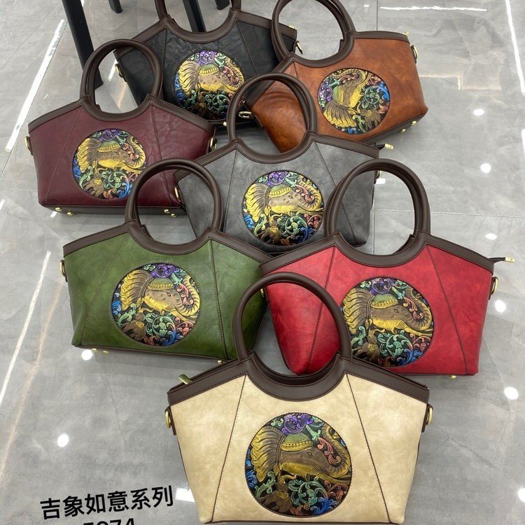 Bolso de gran capacidad 2023 transfronterizo artístico estilo nacional bolso de mujer de moda simple bolso de las axilas estilo coreano bolso de mujer de estilo occidental