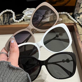 太阳镜;框架眼镜;眼镜盒/包