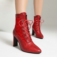 2025女短筒靴蕾丝拼接尖头粗跟跟前系带及踝靴秋冬款马丁
