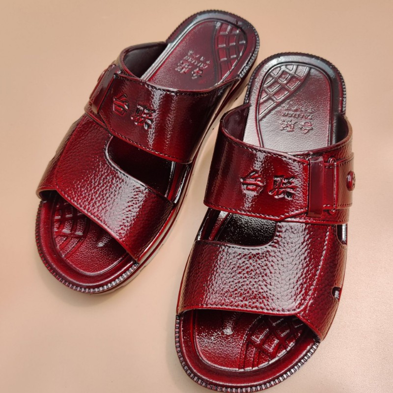 吴川新款四季男士家居拖鞋耐磨透气时尚浴室油拖鞋TTL系列