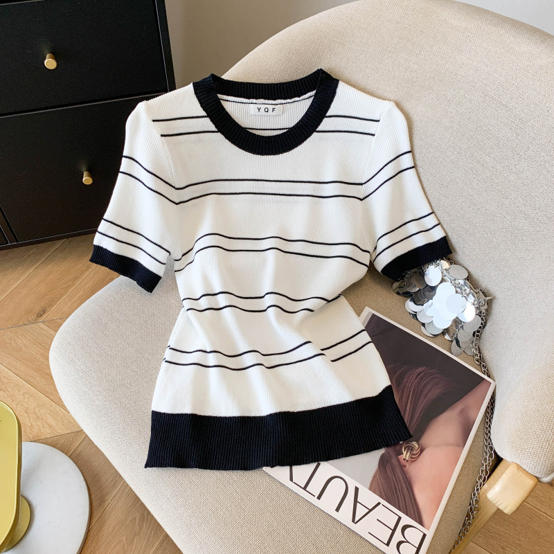 Real Shot of the Product: 2026 Summer New Korean Style Round Neck Striped Slim-Fit Short-Sleeve T-Shirt Ice Silk Knit Top for Women Real Shot of the Product: 2026 Summer New Korean Style Round Neck Striped Slim-Fit Short-Sleeve T-Shirt Ice Silk Knit Top for Women