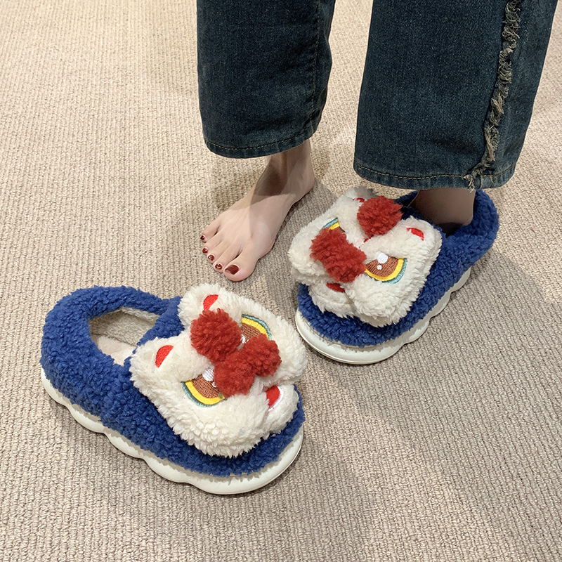 目を覚ますライオンの綿のスリッパの女性の冬のバッグと2024の新型の室内の民族の国の潮の保温のぬいぐるみのスリッパの冬